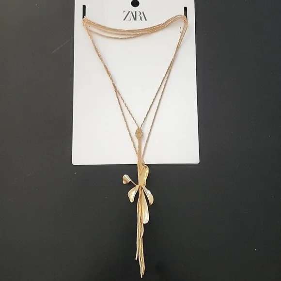 Elegant Gold Necklace by Zara - Picture 4 of 11